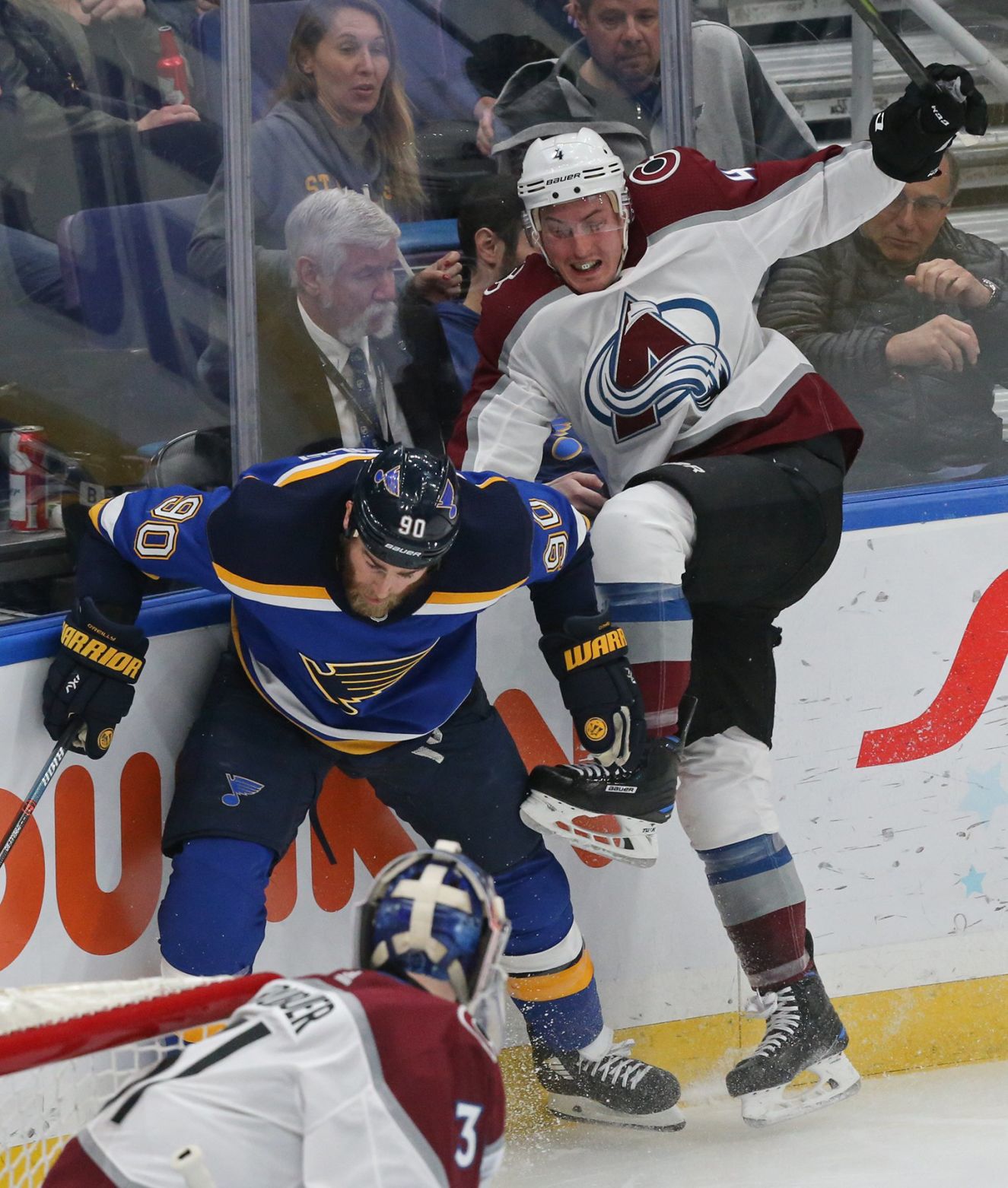 Blues and avalanche struggle at Enterprise Center